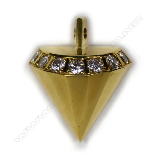 A 1 oz 22ct yellow gold and 1ct diamond pendant