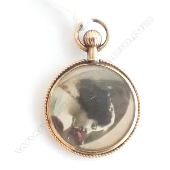 (18929) 9ct ROSE GOLD FRAMED PHOTO LOCKET POCKET WATCH FORM