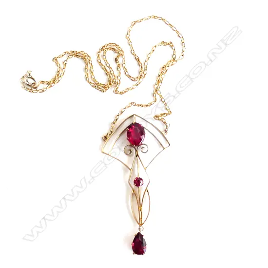 9CT EDW ART NOUVEAU PENDANT RED STONES
