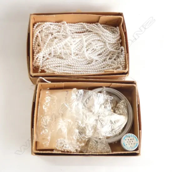 8 STRANDS VINTAGE GERMAN MEDIUM COSTUME PEARLS L. 1520MM + BOX OF ASST.