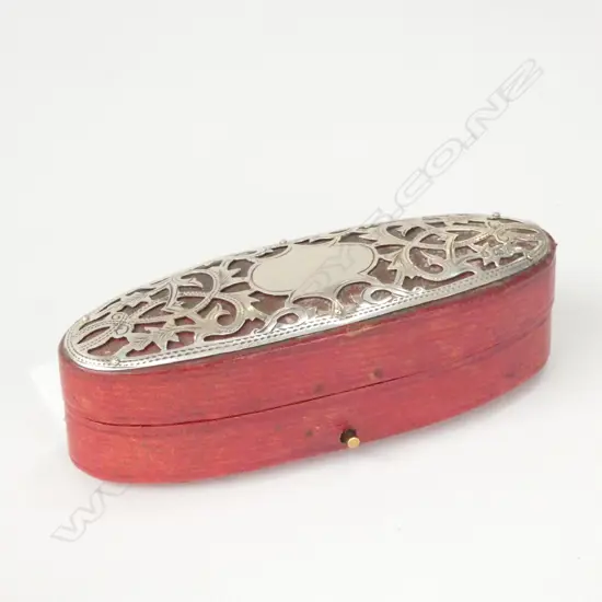 STG SILVER LIDDED WOODEN RING BOX  BIRMINGHAM 1904 - L. 110MM