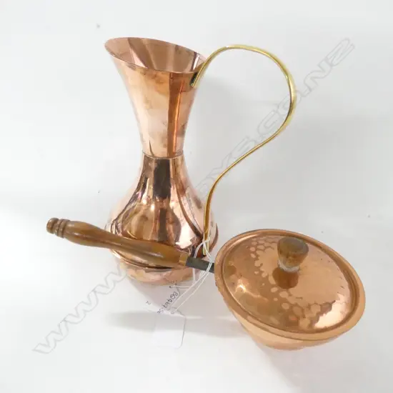 COPPER JUG (H.215MM) & SMALL LIDDED COPPER SAUCEPAN (DIA. 115MM)