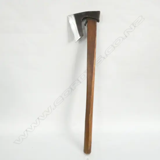 OLD JAPANESE HAND FORGED IRON AXE, HARDWOOD HANDLE. L. 675MM