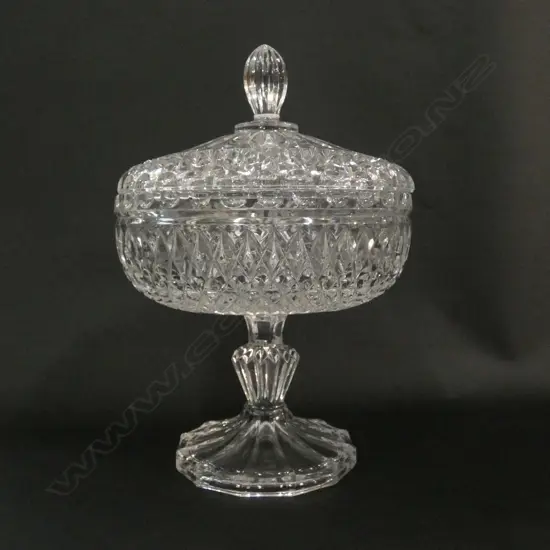 LG CRYSTAL CUT LIDDED FOOTED BOWL. H. 300MM DIA. 175MM