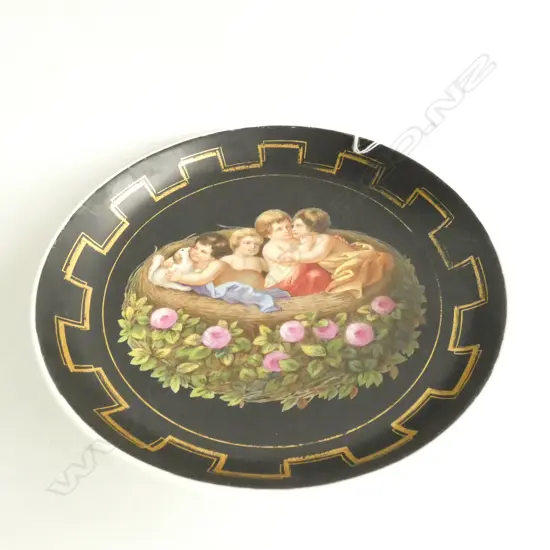 LATE 19THC DISH BIRDS NEST OF CHERUBS Dia.210mm