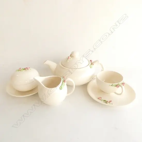 6 PCE CARLTON WARE TEA SET