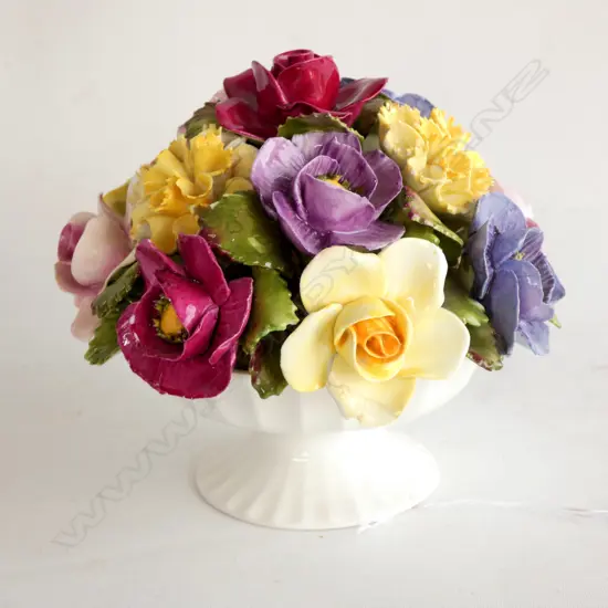 LG AYNSLEY PORCLAIN FLOWER BOWL, D. 140MM H. 140MM