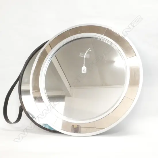 2 CIRCULAR MIRRORS 610MM DIA