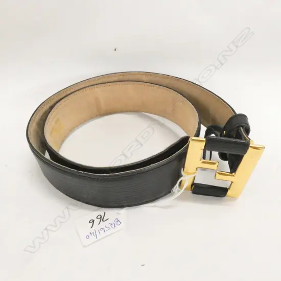 FENDI BLACK LEATHER BELT SIZE 32