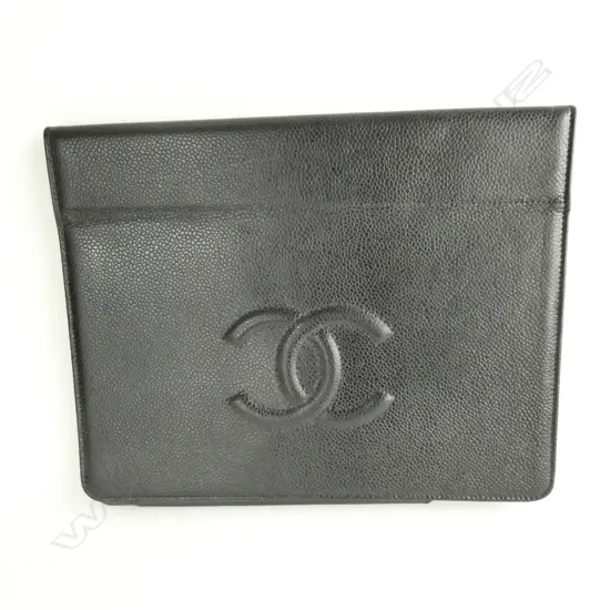 CHANEL LEATHER IPAD HOLDER L. 245MM