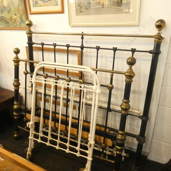 BLACK ANTIQUE IRON BEDFRAME H. 1470MM W. 1400MM