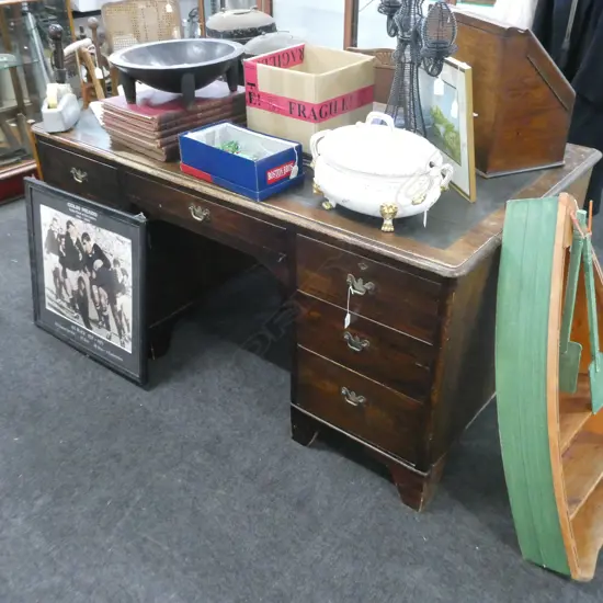 OAK PARTNERS DESK (requires attention)