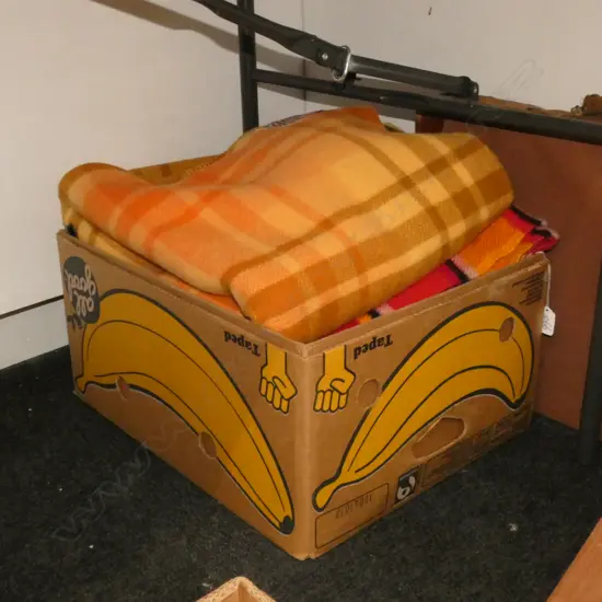 BLANKETS; DAYLESFORD & MOERAKI TRAVEL RUGS & TWO WOOL BLANKETS; ONE NAPIER GLENRAY + 1