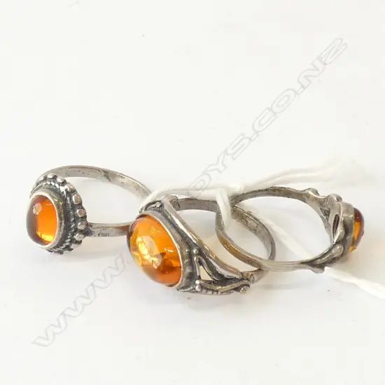 3 VINTAGE STERLING SILVER AMBER RINGS 