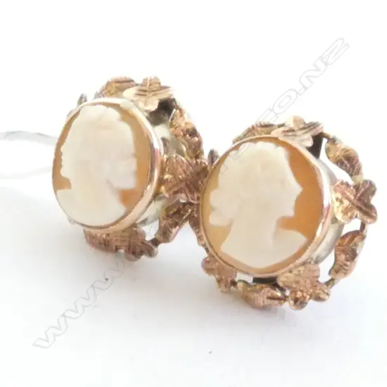 EARRINGS, CAMEO SET IN 9ct GOLD,