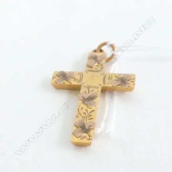 CROSS PENDANT 9CT GOLD, 30mm