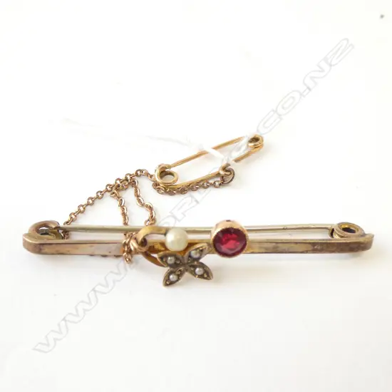 9CT GOLD SEED PEARL & GARNET BROOCH