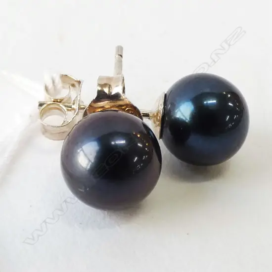 SILVER AND DYED PEARL EARRINGS