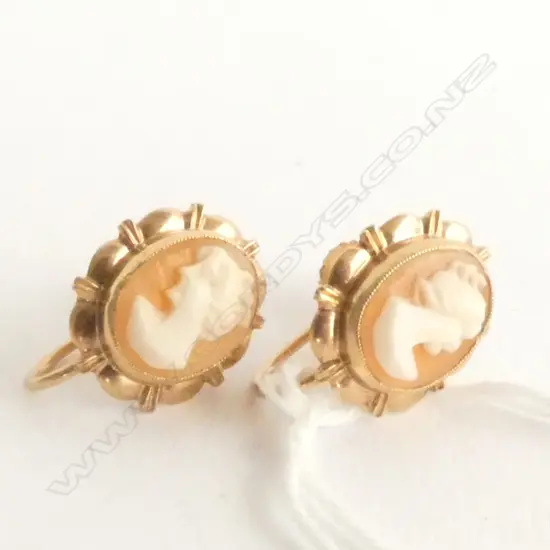 EARRINGS, CAMEO SET IN 9ct GOLD,