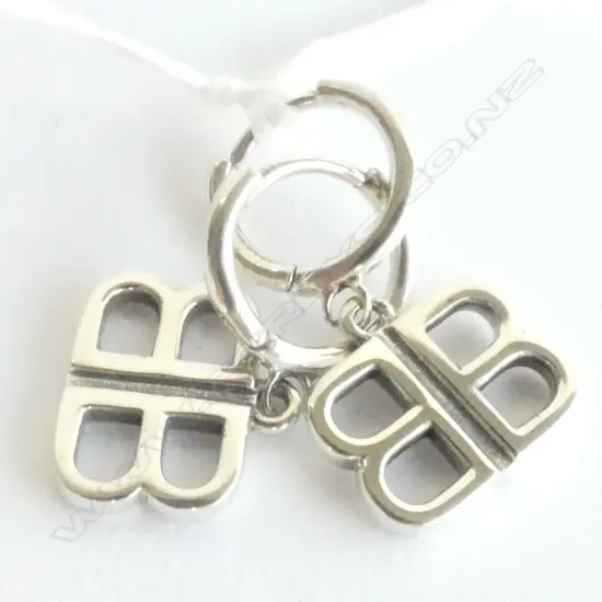 SILVER HOOP W DOUBLE B DROP EARRINGS 6gms