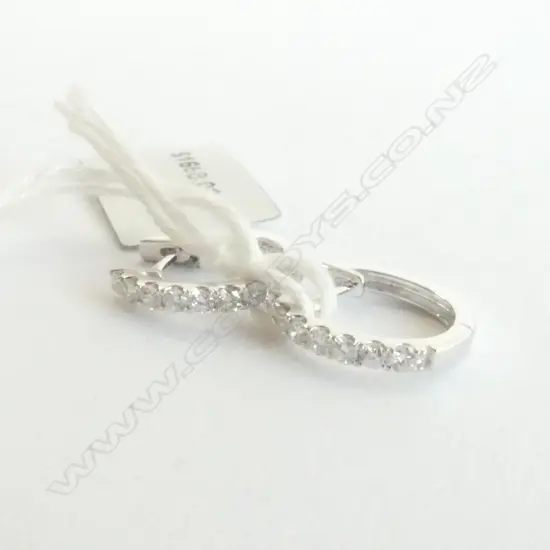 18CT WHITE GOLD & 14 DIAMOND PR EARRINGS