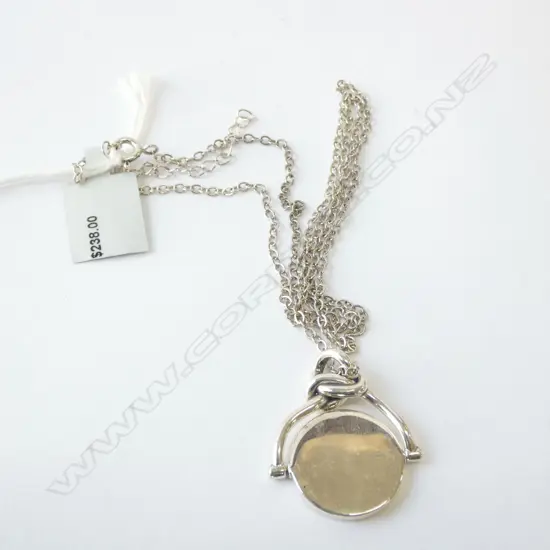 SILVER CHAIN NECKLACE WITH ROUND PENDANT 10 GRAMS