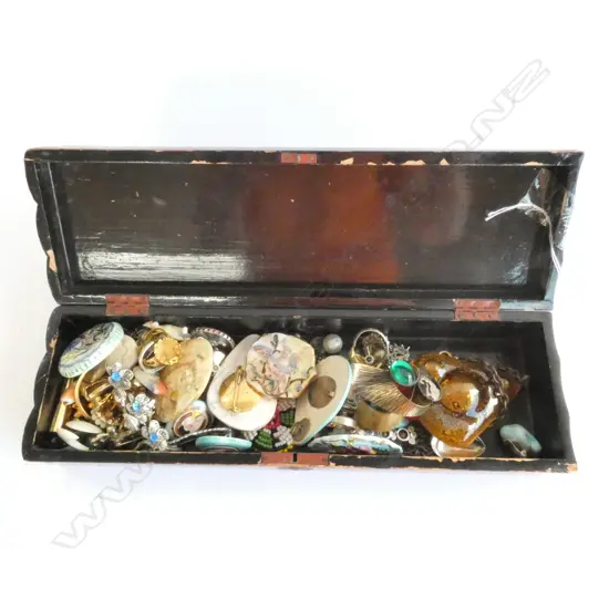 OLD LACQUER BOX (280 X 90) OF COSTUME JEWELLERY 