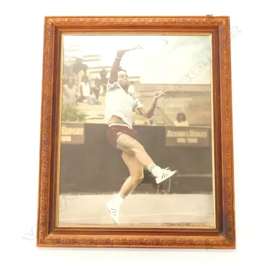 CHRIS LEWIS, SINGLES CHAMPION, BENSON AND HEDGES GRAND PRIX TENNIS TOURNAMENT PHOTOGRAPH, 1985