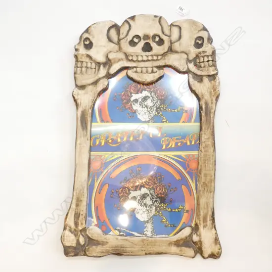 GRATEFUL DEAD POSTER & SKULL FRAME 390 X 630MM