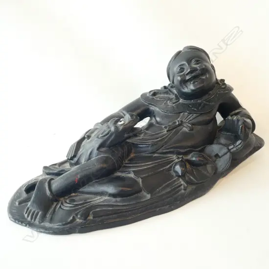 ORIENTAL CARVED WOODEN FIGURE L 330 MM