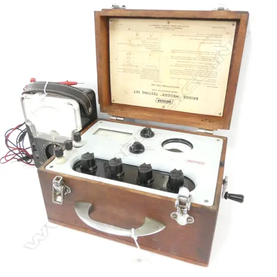 VINTAGE VU METER & BRIDGE MEGGER TESTING KIT