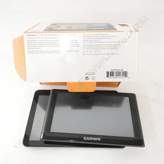 2 GARMIN GPS UNITS , 1 OLD, 1 NEW WORKING