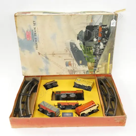 METTOY RAILWAYS CLOCKWORK FREIGHT TRAIN SET, NO. 5404/2 '0' GAUGE