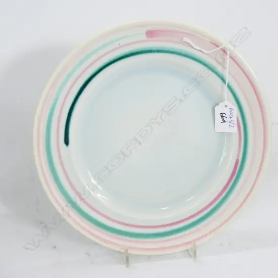 CROWN LYNN FRANK CARPAY PLATE DIA 260MM