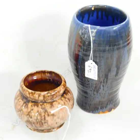 2 EARLY CROWN LYNN VASES LARGEST WITH SMALL INTERIOR RIM CHIP H. 190MM