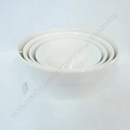 4 GRADUATING CROWN LYNN BEEHIVE MIXING BOWLS