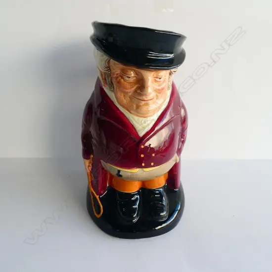 ROYAL DOULTON LG CHARACTER JUG 'THE HUNTSMAN' H. 200MM