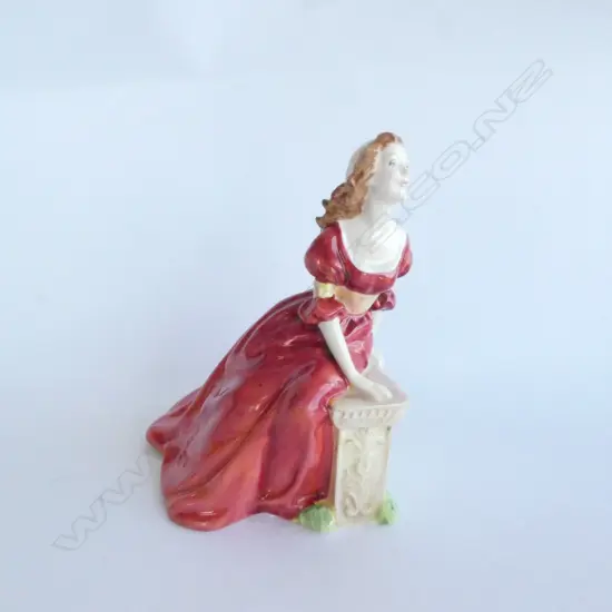 ROYAL DOULTON FIGURINE 'JUDITH' HN2313 H. 175MM