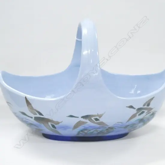 FALCON WARE BASKET VASE L. 305MM