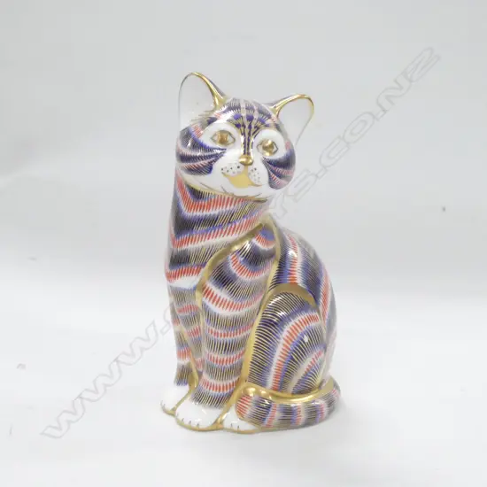 ROYAL CROWN DERBY SEATED CAT PAPERWEIGHT H 130 MM C 1970/80