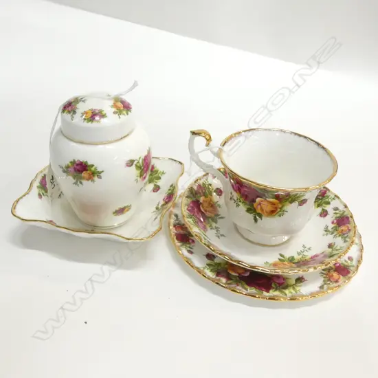 OCR TRIO + GINGER JAR & DISH 