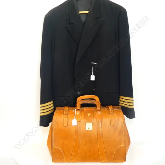 AIR NZ LEATHER TRAVEL BAG W. 500MM + NATIONAL AIRWAYS JACKET