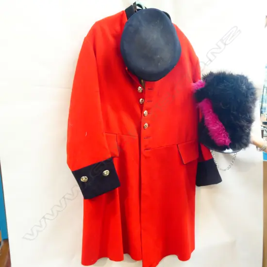 ROYAL HOSPITAL SCARLET COAT /HAT ETC