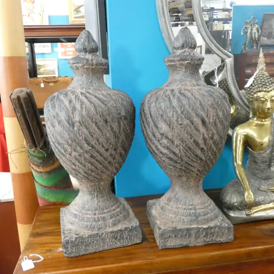 2 REPRODUCTION FINIALS 