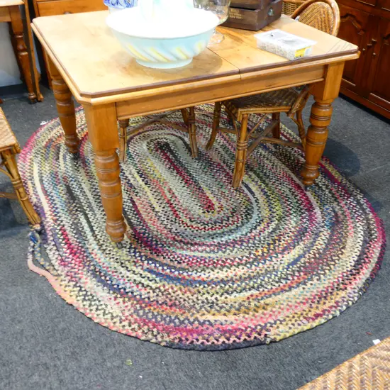 LARGE TEXTILE RUG D1650MM APPROX