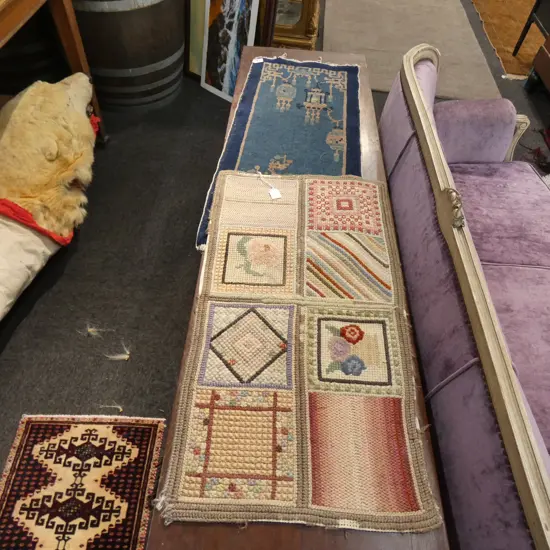 SMALL CHINESE RUG &HOOKED SAMPLER