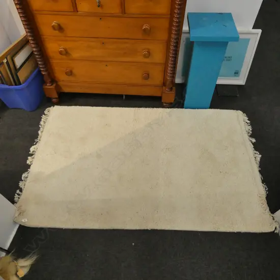 CREAM RUG L1990X1200