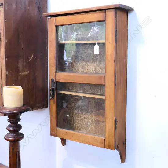 SMALL PINE KAURI CABINET H600 W330