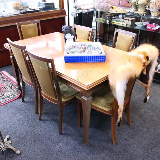 EXTENDABLE DINING TABLE + 6 VELVET CHAIRS