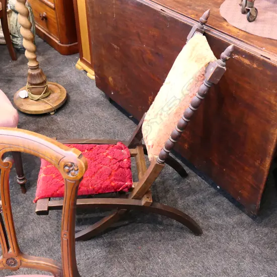 VICTORIAN NURSERY CHAIR 